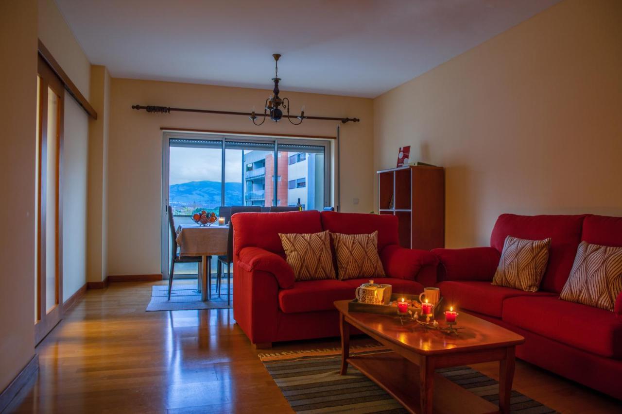 Vizinha'S Mommy'S Apartment Ponta Delgada المظهر الخارجي الصورة