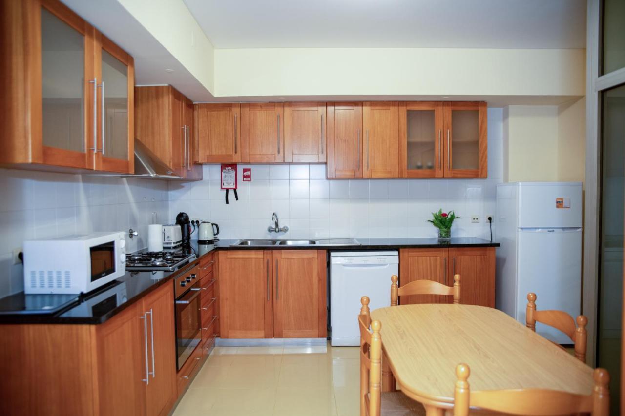 Vizinha'S Mommy'S Apartment Ponta Delgada المظهر الخارجي الصورة