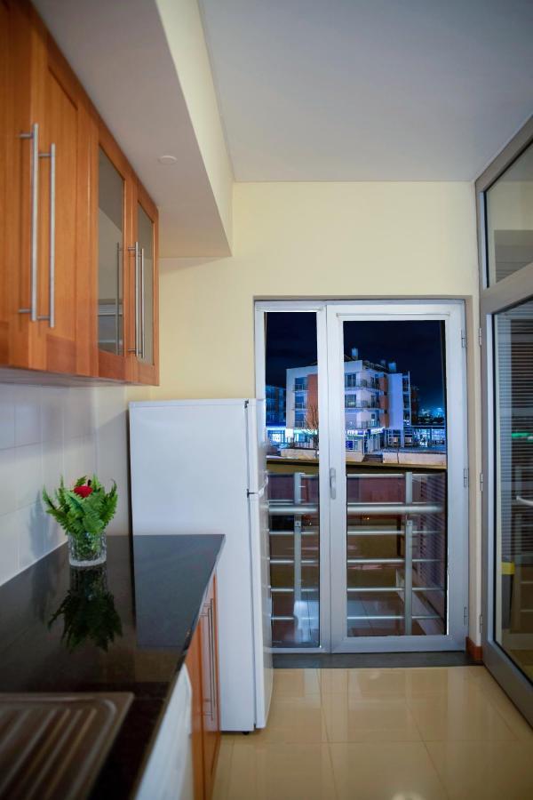 Vizinha'S Mommy'S Apartment Ponta Delgada المظهر الخارجي الصورة