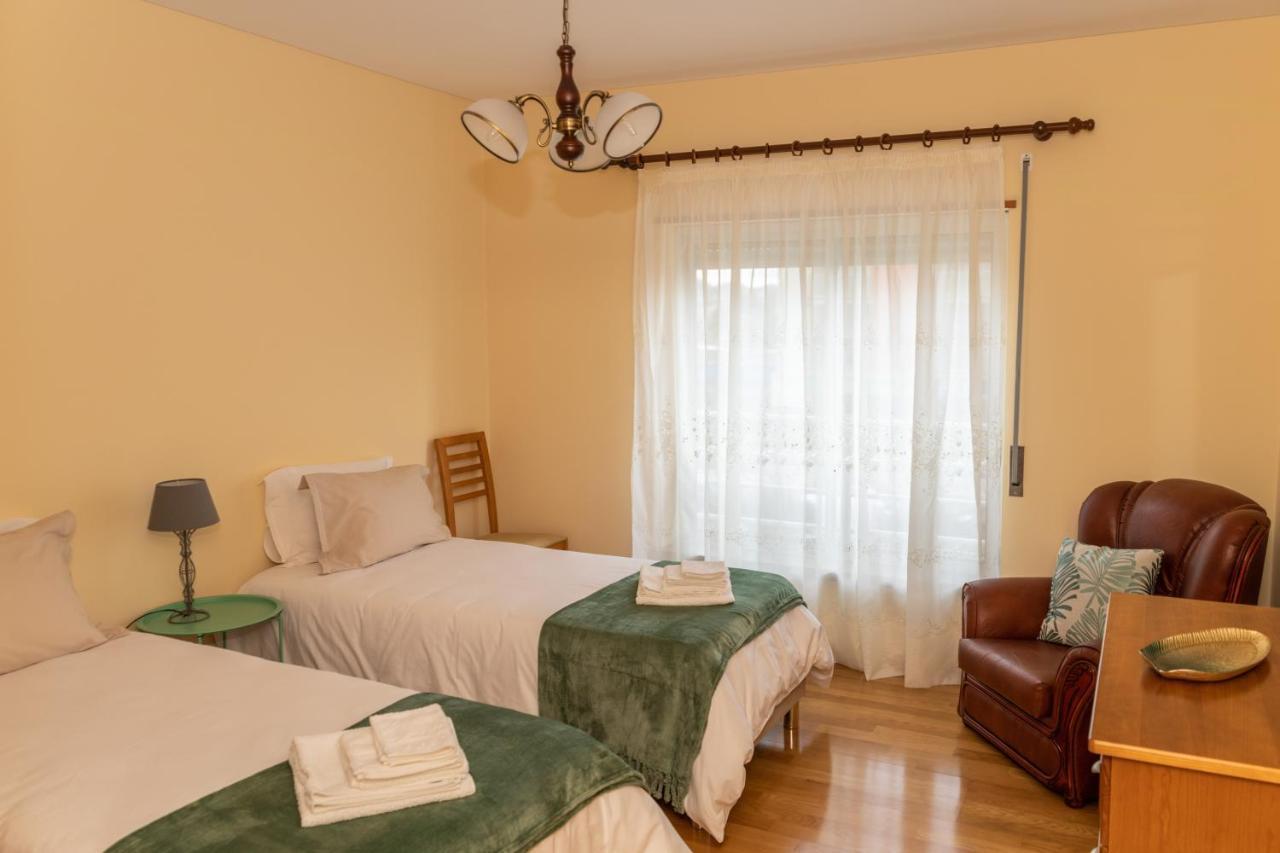 Vizinha'S Mommy'S Apartment Ponta Delgada المظهر الخارجي الصورة
