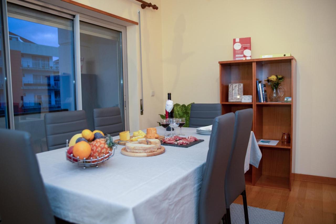 Vizinha'S Mommy'S Apartment Ponta Delgada المظهر الخارجي الصورة